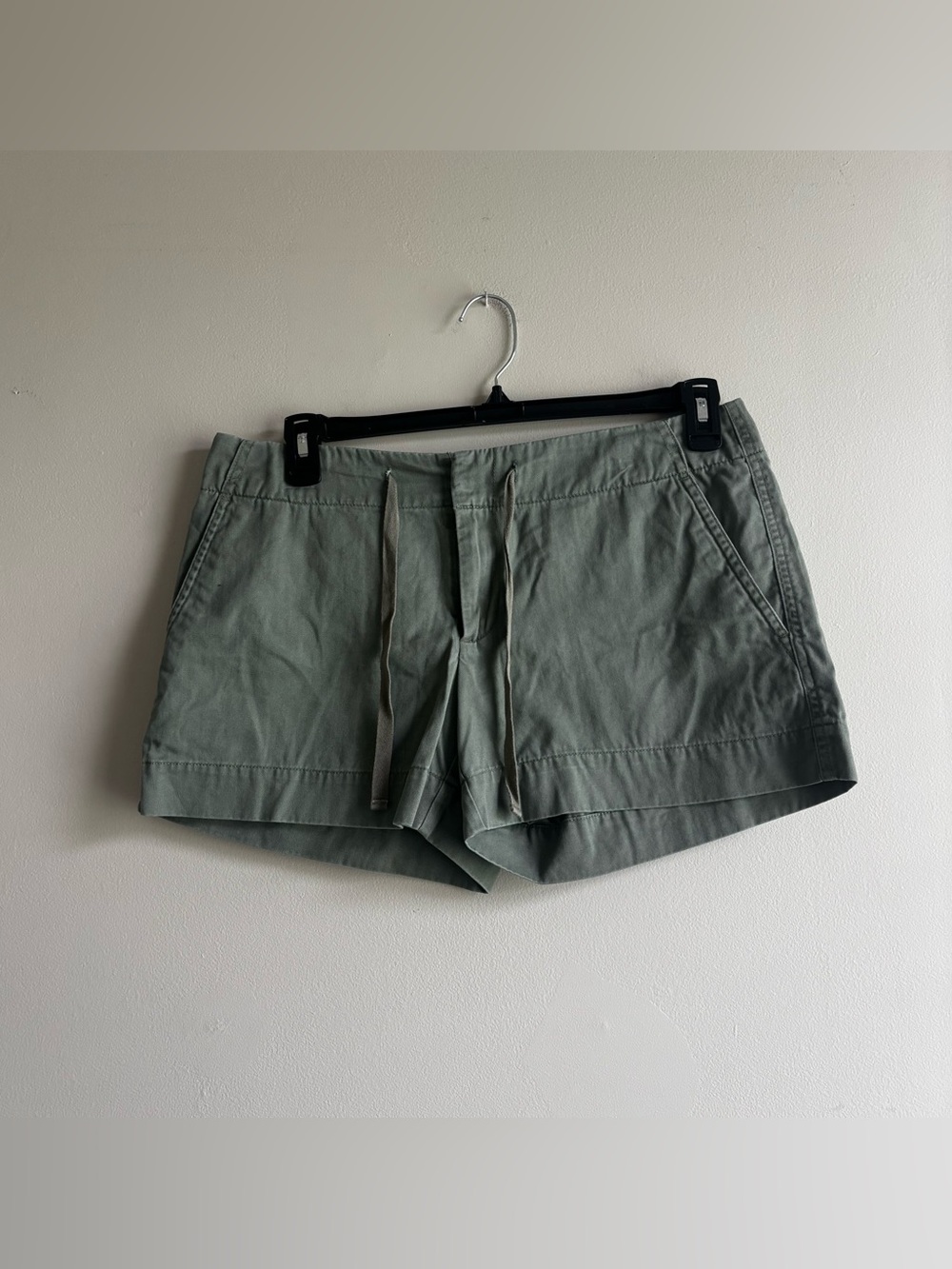 Y2K GAP Women's Olive Green Casual Drawstring Shorts